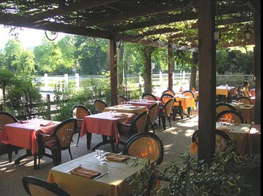 Au Bord Du Lac Saint-Remy-les-Chevreuse Exterior foto